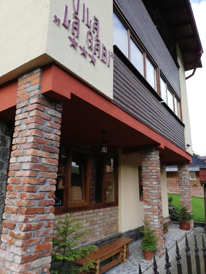 La Gabi Hotell Azuga Exteriör bild